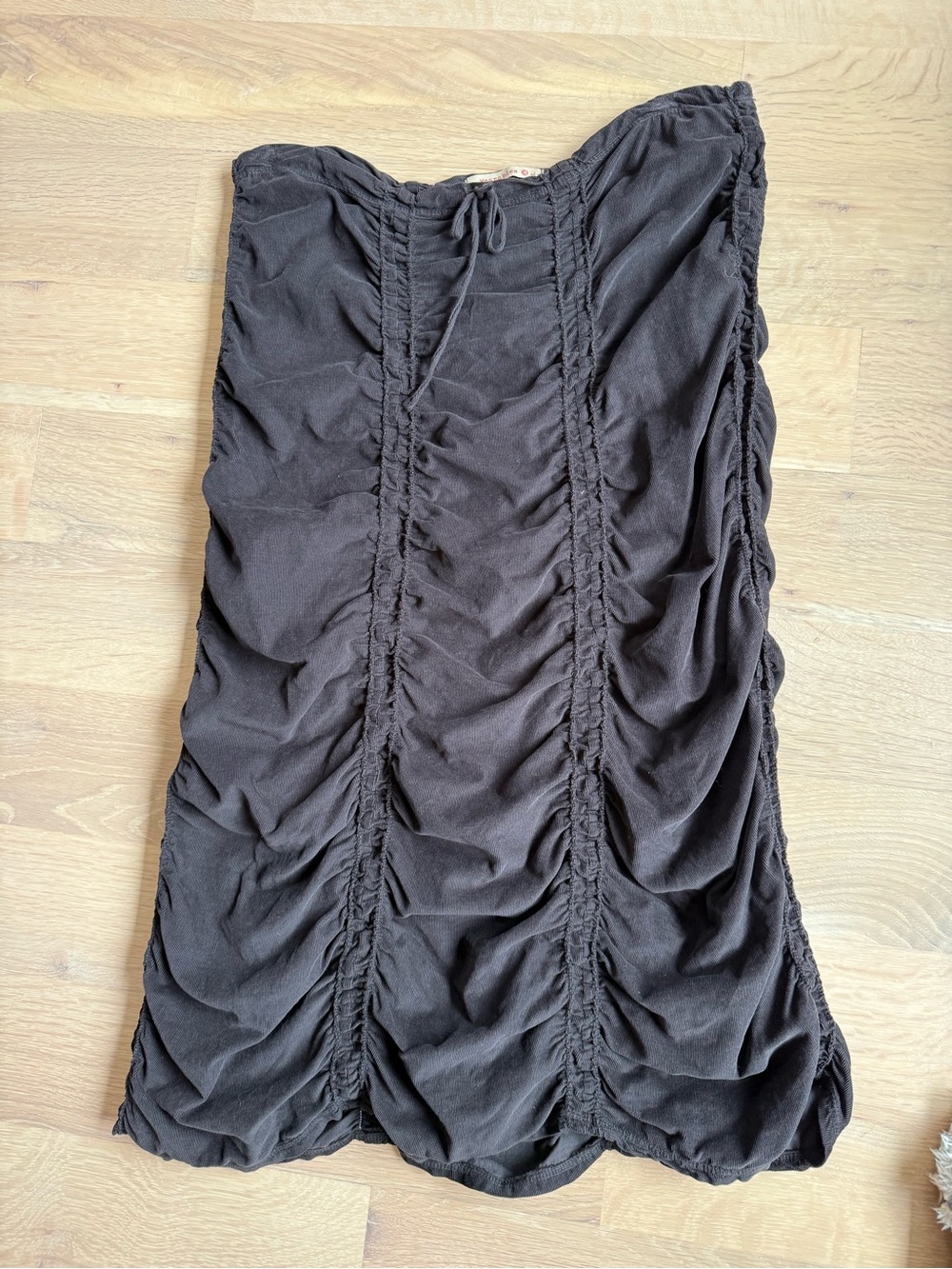 XCVI Women’s Black Ruched Midi Skirt